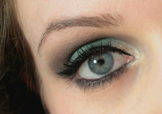 smoky eyes makeup christmas