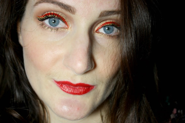 maquillage-or-et-rouge maquillage-de-noel