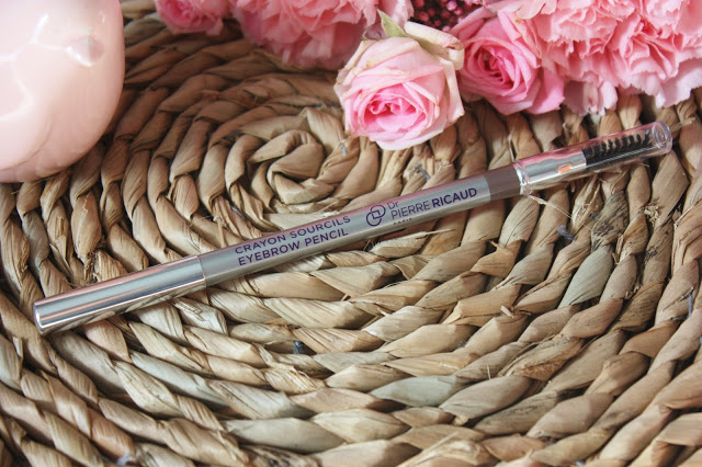 crayon-sourcils-double-embout