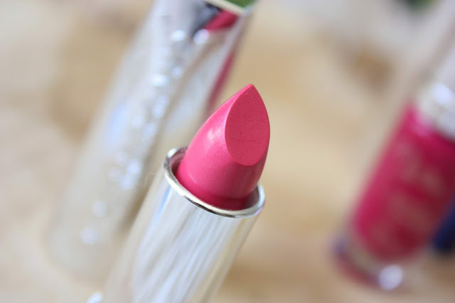 rouge-a-levre-rose-fushia