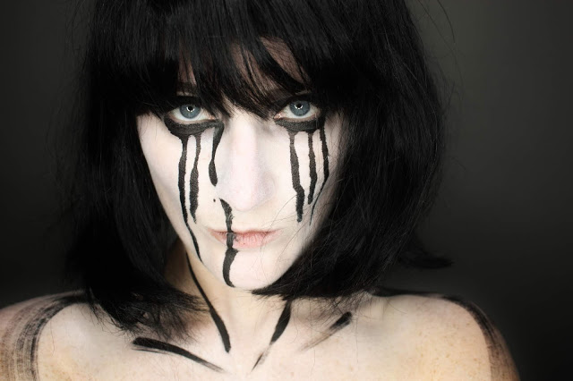 gothic-make-up dark-make-up-art-freak-show