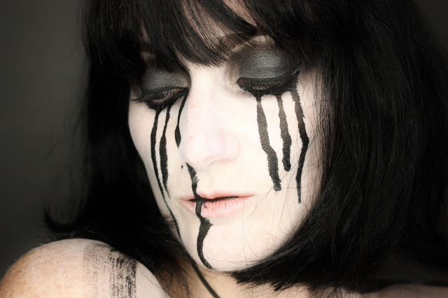 maquillage-artistique-noir maquillage-noir