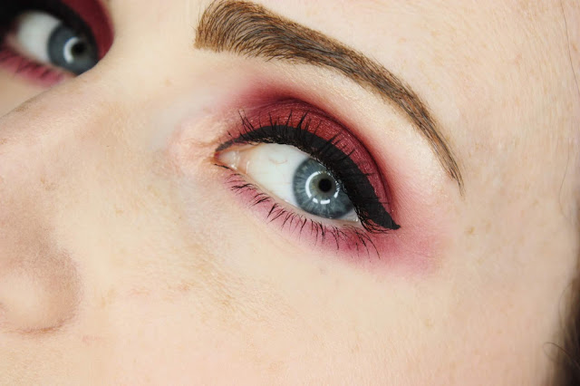 cranberry-makeup huda-beauty-makeup