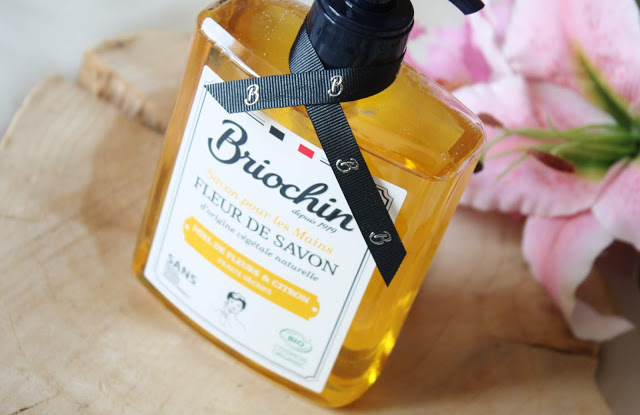 fleur-de-savon-mains-briochin