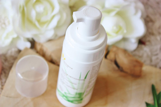 mousse-nettoyante-douce-fleurance-nature