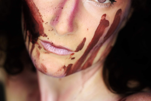 art-freak-show sirene-ensanglantee