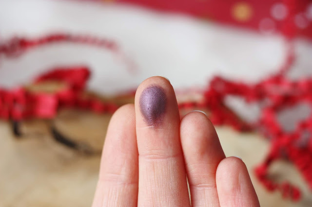 swatch-fard-prune-boho-green-make-up