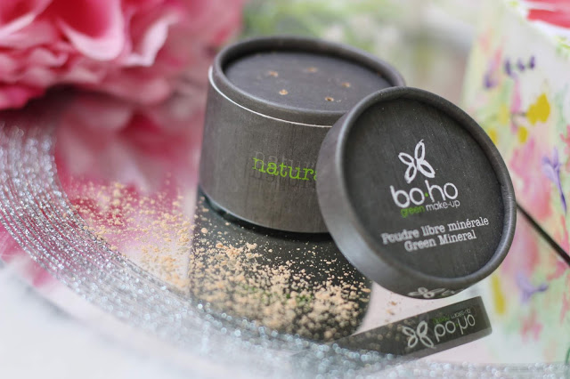 poudre-libre-teint-boho poudre-libre-minerale-boho-green-makeup
